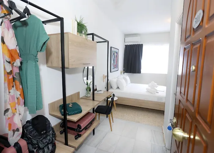 Old Town Hall Suites And Apartments